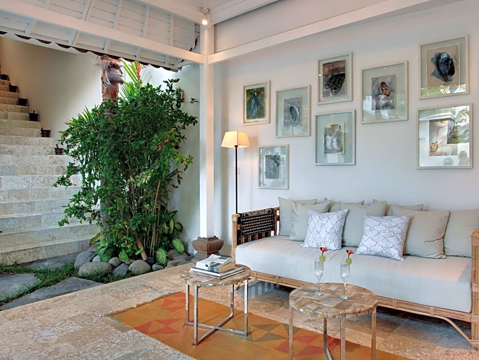 Room & Vespa Suite 4