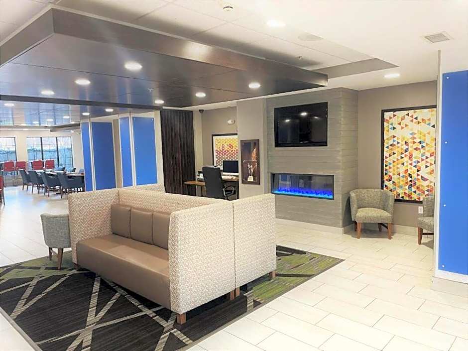 Holiday Inn Express Hotel & Suites Grand Island By IHG