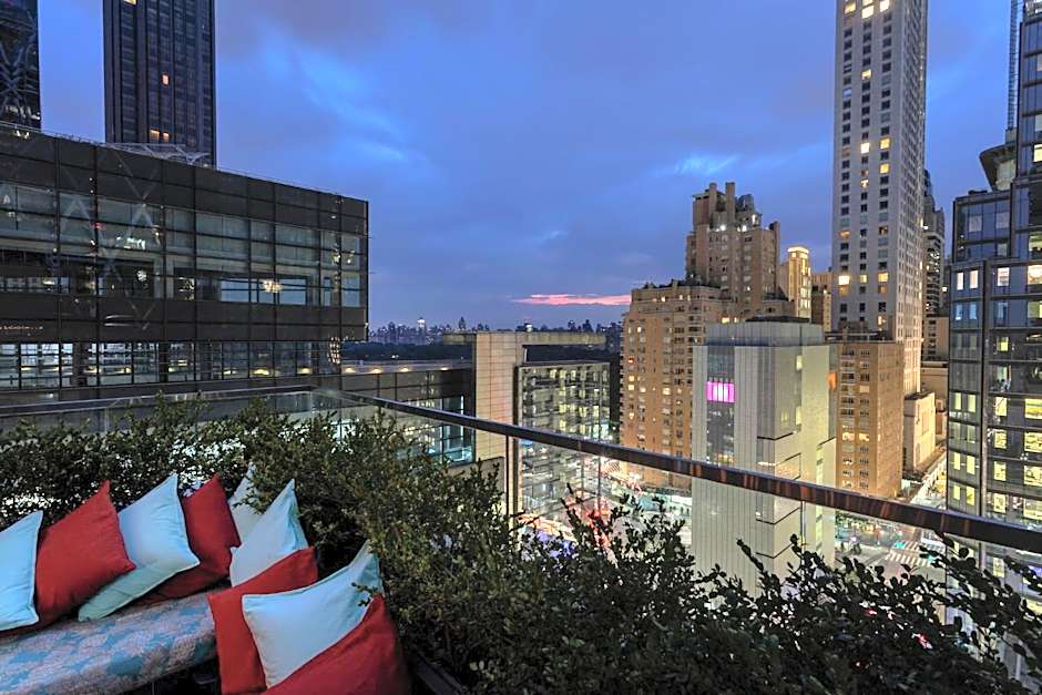 6 Columbus Central Park Hotel