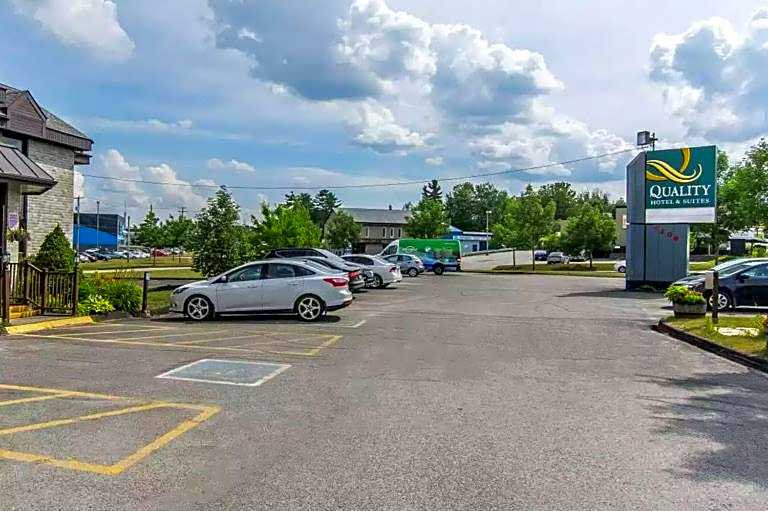 Quality Hotel & Suites