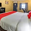 OYO Hotel Knoxville TN Cedar Bluff I-40