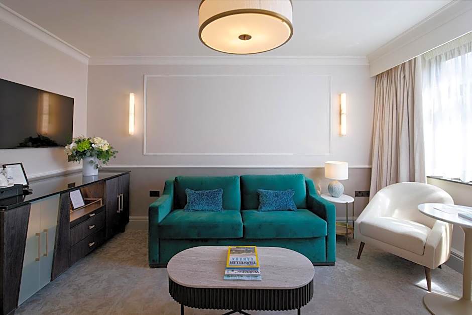 Photo 1 of 6 of Suite