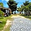 Lanta Bee Garden Bungalows