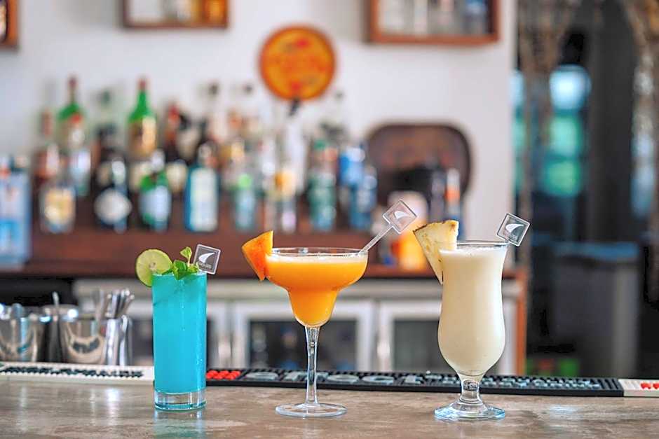 Dhow Inn Boutique Hotel