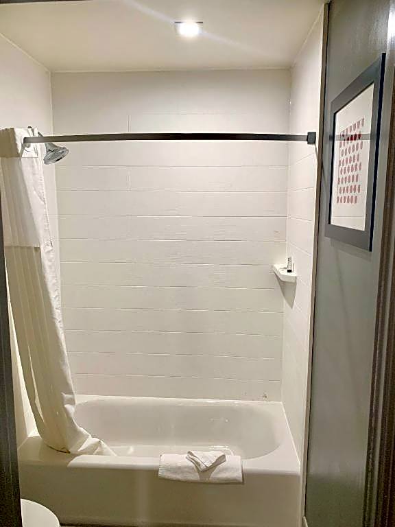 Pacific Motor Inn