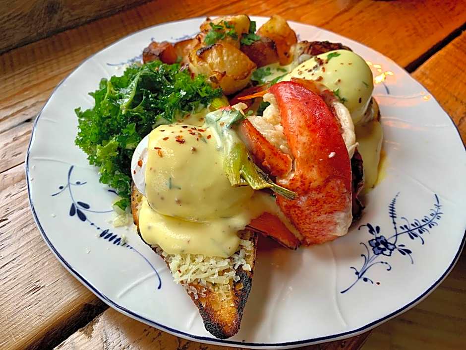 Slaymaker & Nichols Gastro House & Inn