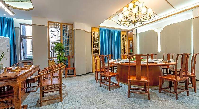 WAIFIDEN Hotel - Former Tokai Hotel (Free shuttle bus during Canton Fair)