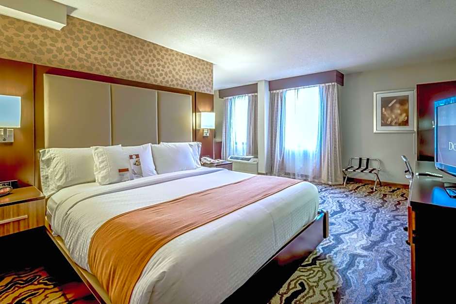 DoubleTree By Hilton Montgomery Downtown
