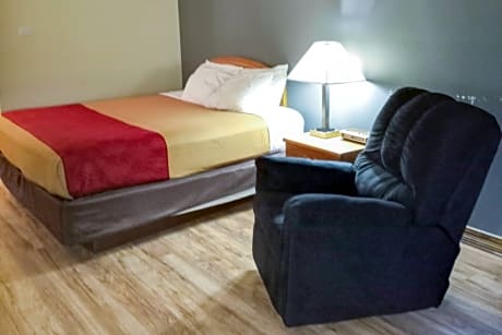 1 Queen Bed, Nonsmoking