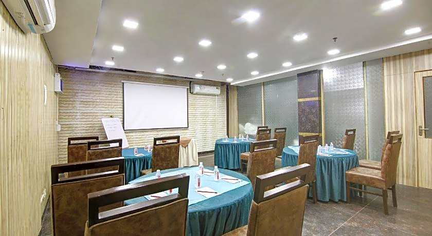 Hotel Persona International