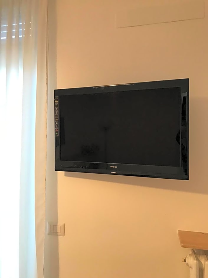 B&B Magenta – Magenta, DC