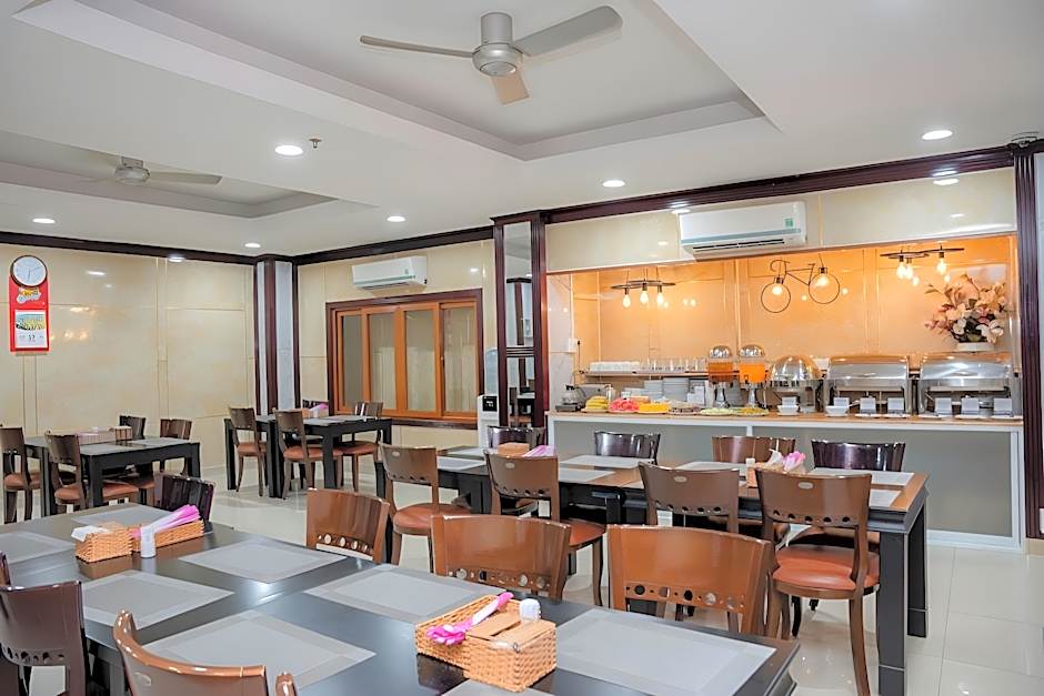 Duc Minh Saigon Airport Hotel