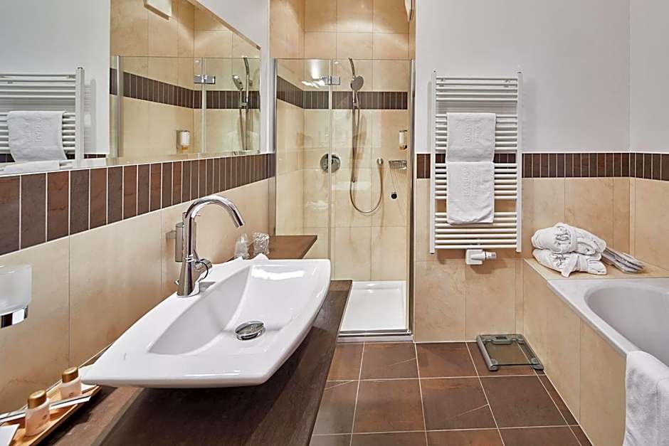 Hotel Barbarahof 4 stars Superior - Adults Only "soft" from 10 years - Skibus-stop