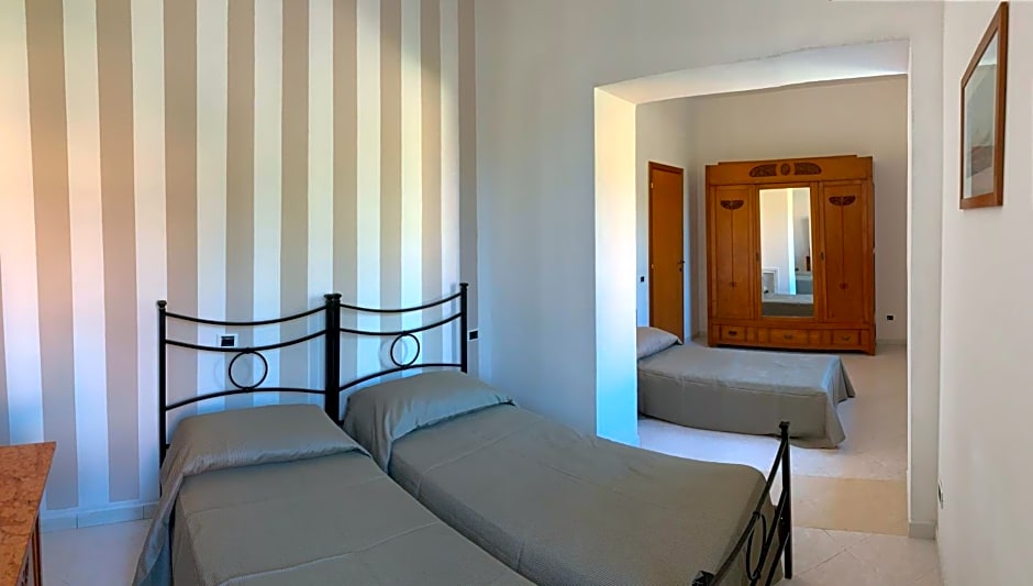 ROOM IN VILLA -Livorno - Montenero