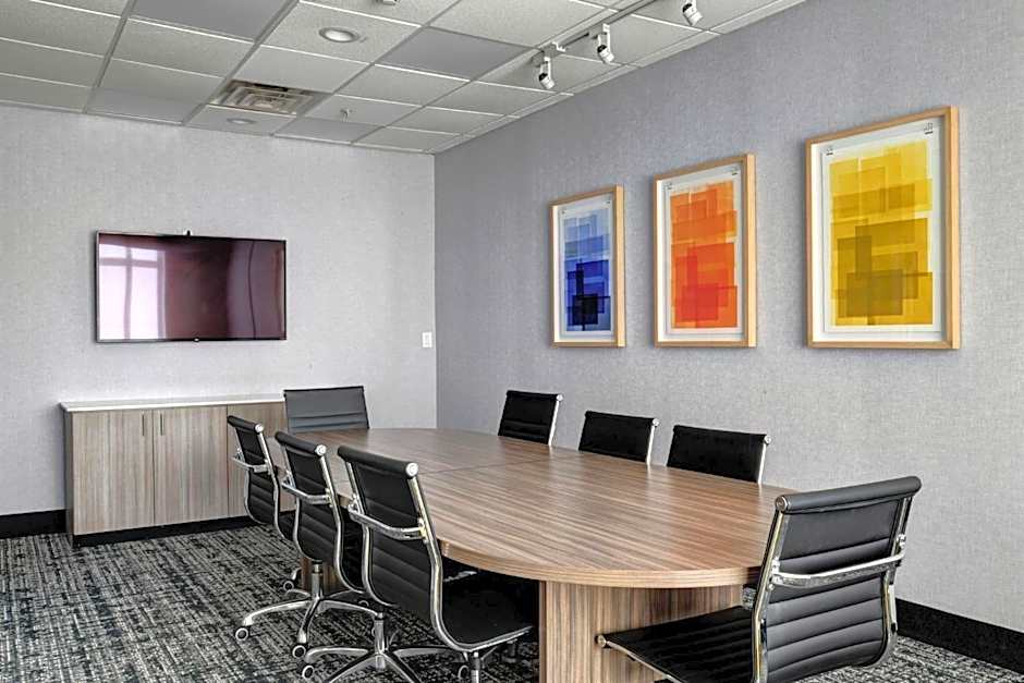 Holiday Inn Express & Suites Oklahoma City Northwest By IHG