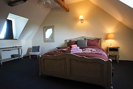 Double Room with Private Bathroom