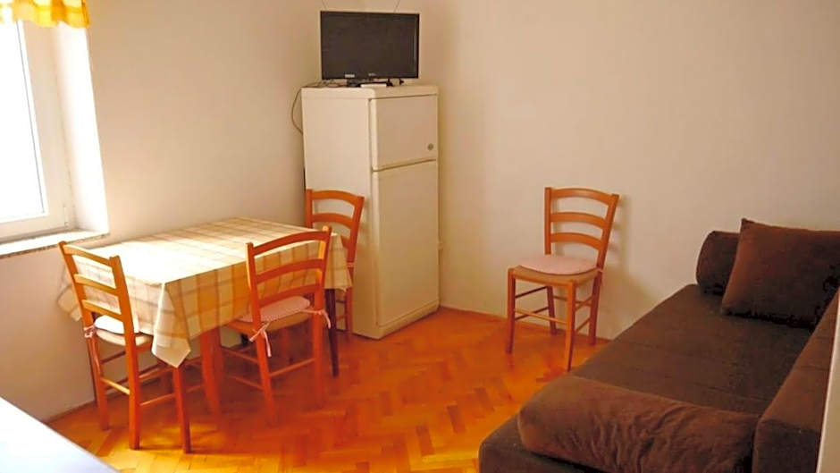 Cozy 1 bedroom apartment with sea view