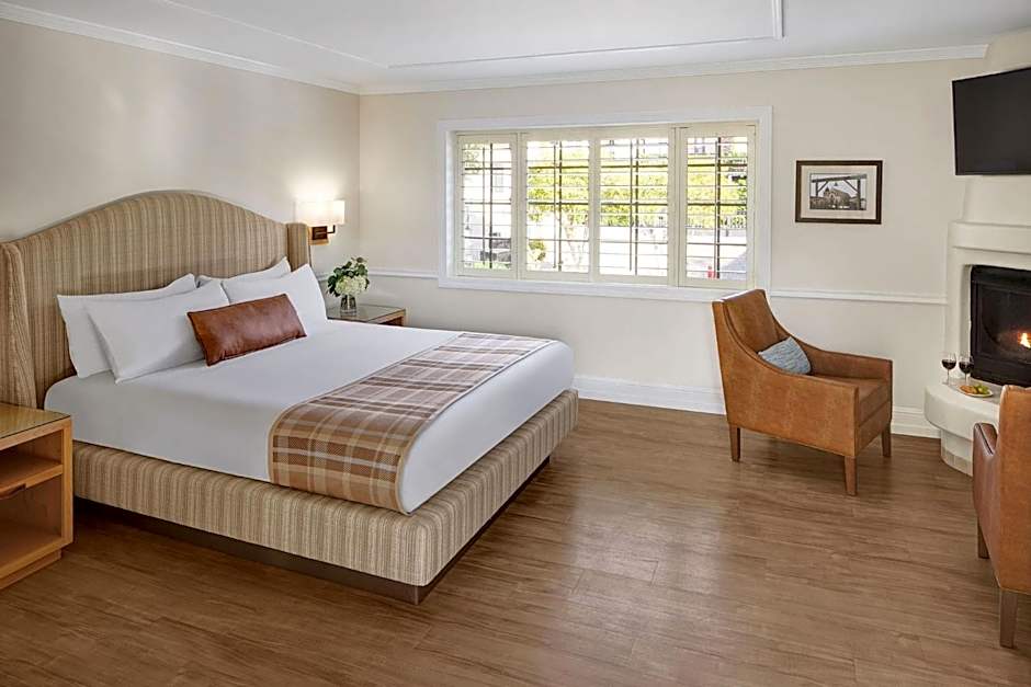 Coachman's Inn, A Four Sisters Inn