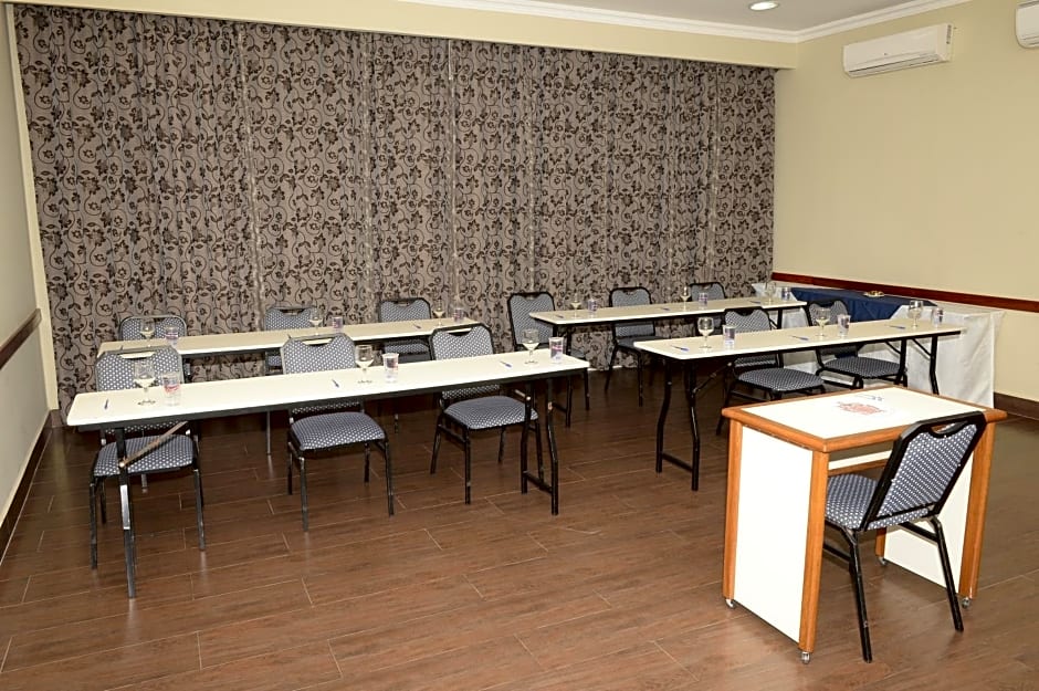 Hotel Colonial Plaza