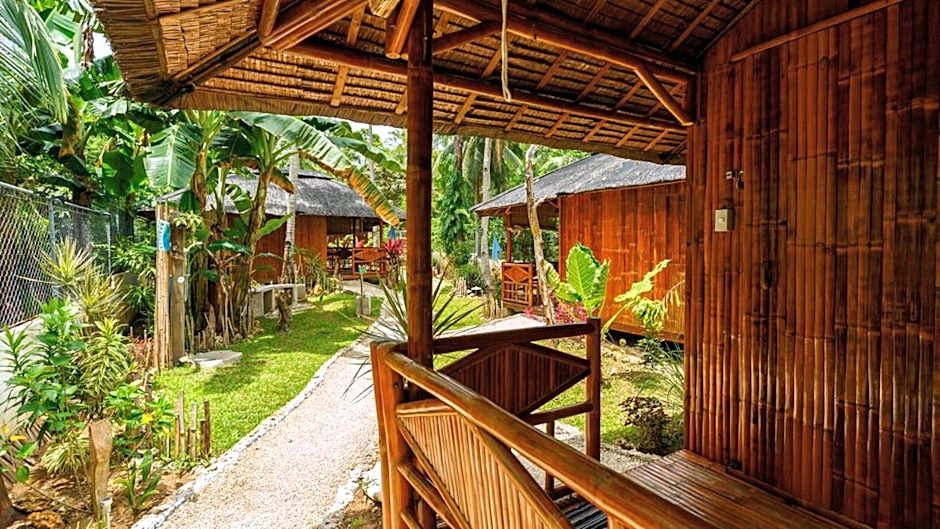 Camotes-Hidden-Huts