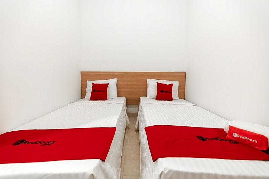 RedDoorz @ Graha Cemerlang Maros