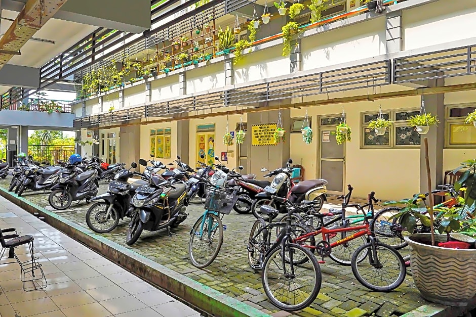 SPOT ON 92474 Penginapan Rusunawa Ii