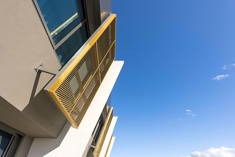 Ramada by Wyndham VetroBlu Scarborough Beach