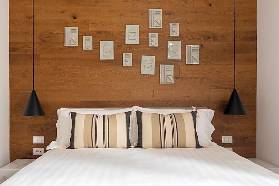 Louly Trevi Fountain