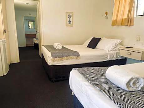 Triple Room with Bathroom