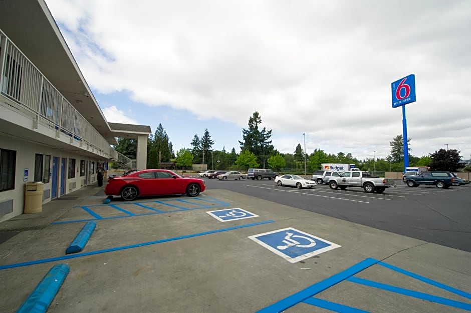 Motel 6-Seattle, WA - Airport