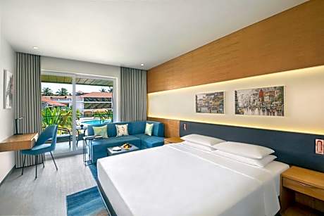 King Room with Balcony and Pool View - 10% off on À la carte orders only at Zing Restaurant