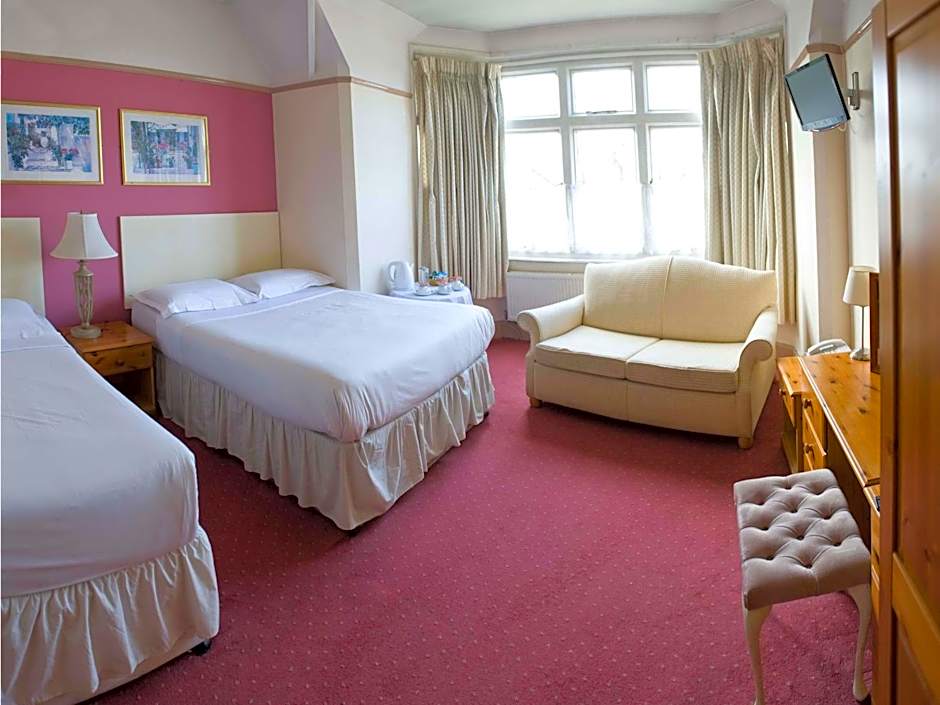 Tree Hotel at Iffley