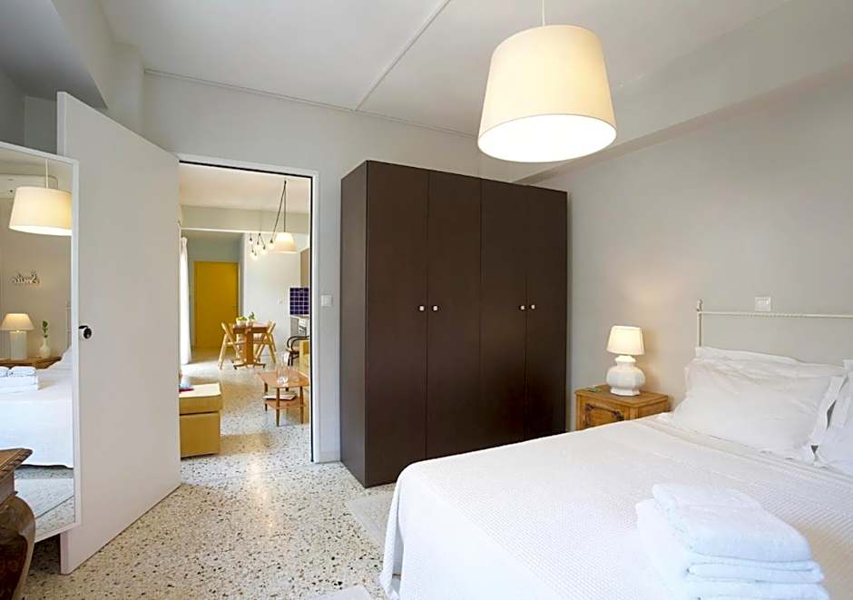 Live in Athens, PSYRRI Meet Me Here Apartments