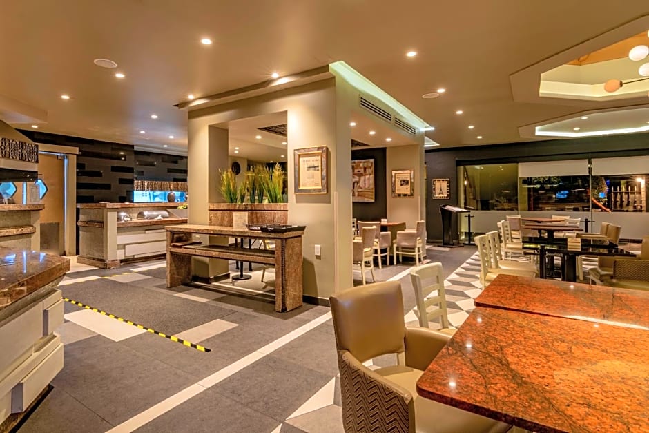 Hotel Lucerna Mexicali