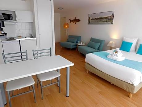 Studio with Terrace - Ground Floor - Harbor Side