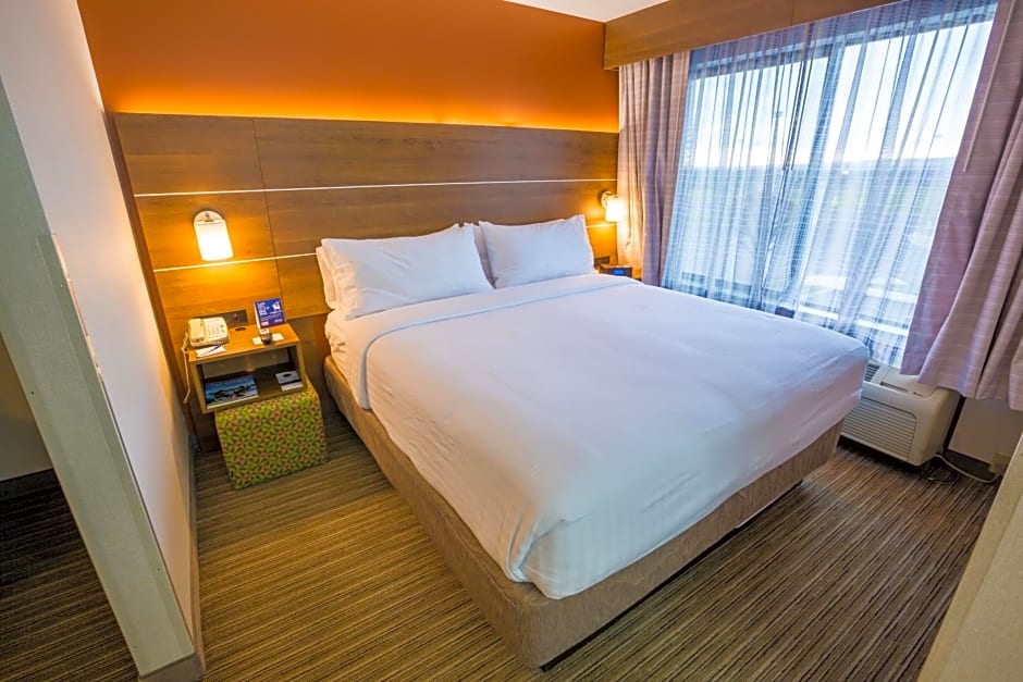 Holiday Inn Express Hotel & Suites Pasco-TriCities, an IHG Hotel