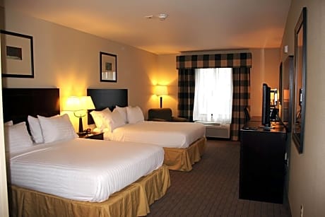 Standard Queen Room with Two Queen Beds - Extra Floor Space