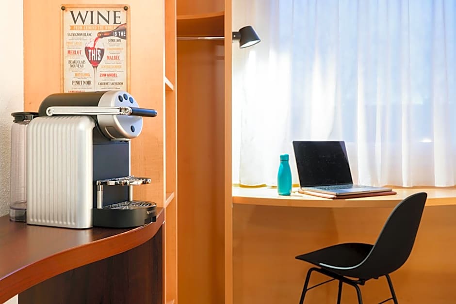 Ibis Geneve Petit Lancy Hotel