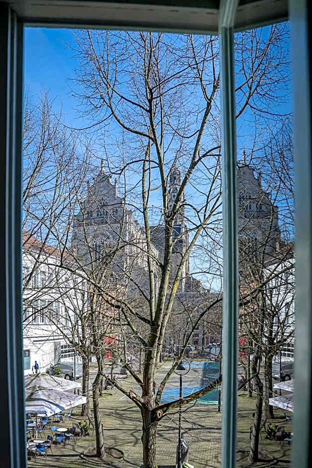 Hotel Urban Dreams