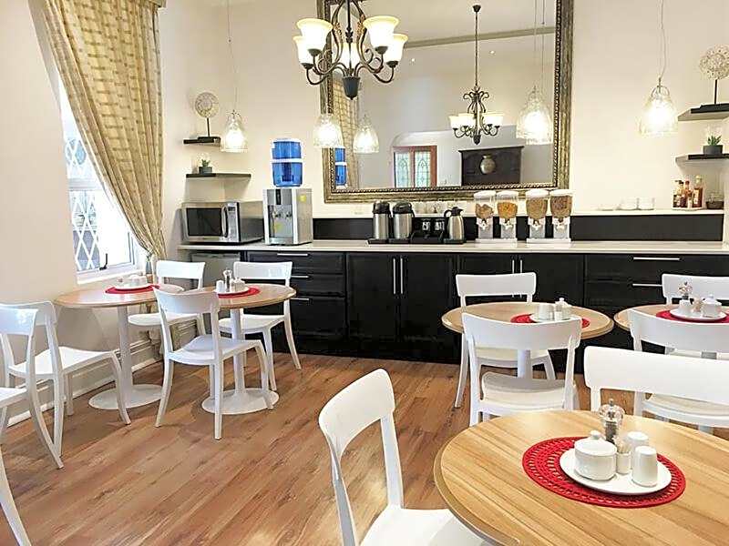 Peaches & Cream Bed & Breakfast