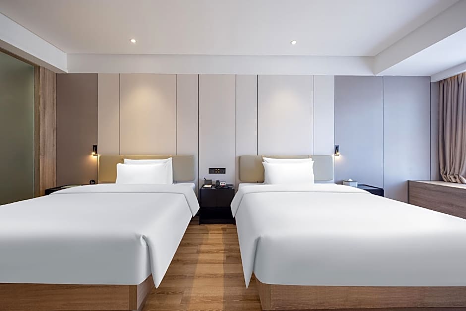 Atour Hotel Kunming Dian Lake