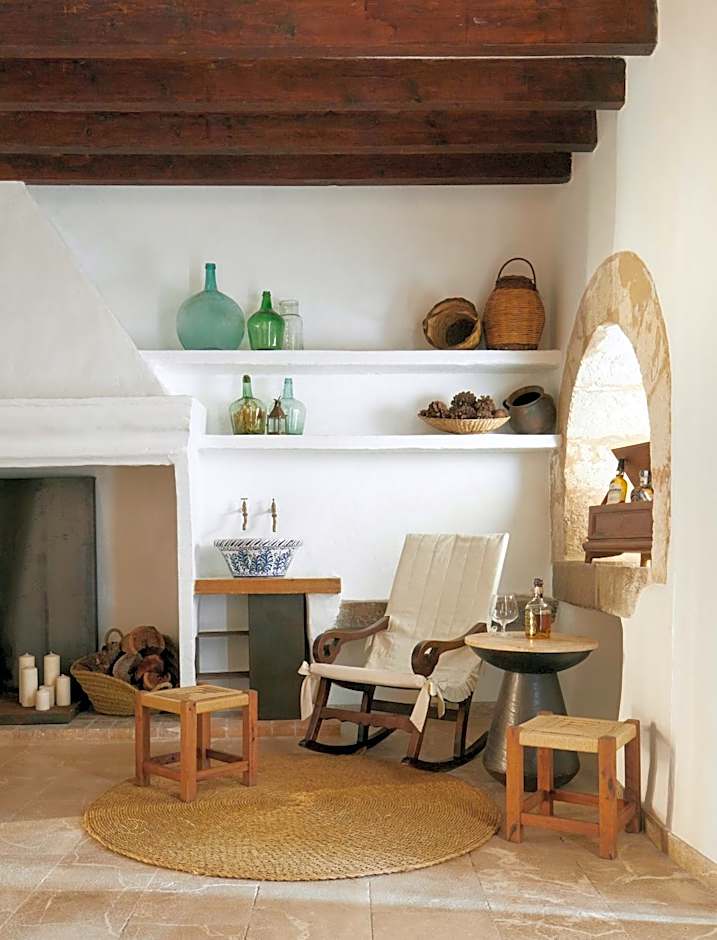 Can Joan Capo - Adults Only