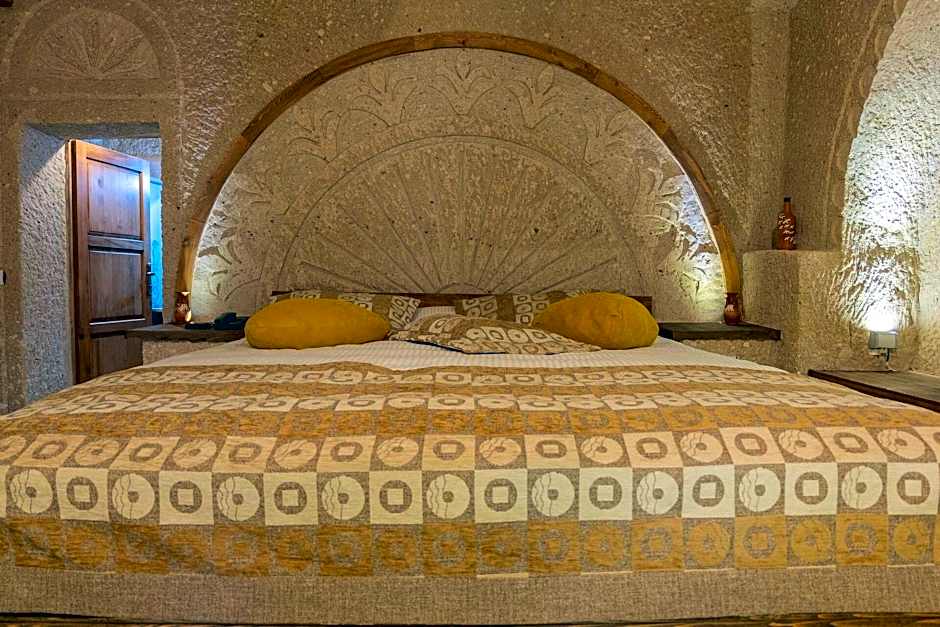 Grand Elite Cave Suites