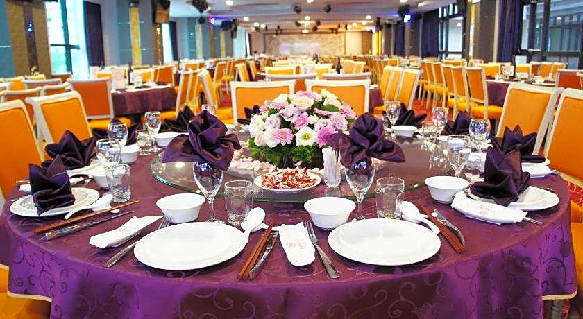 Happiness Inn Xinzhuang