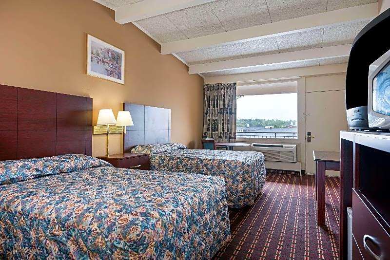 Knights Inn Fayetteville