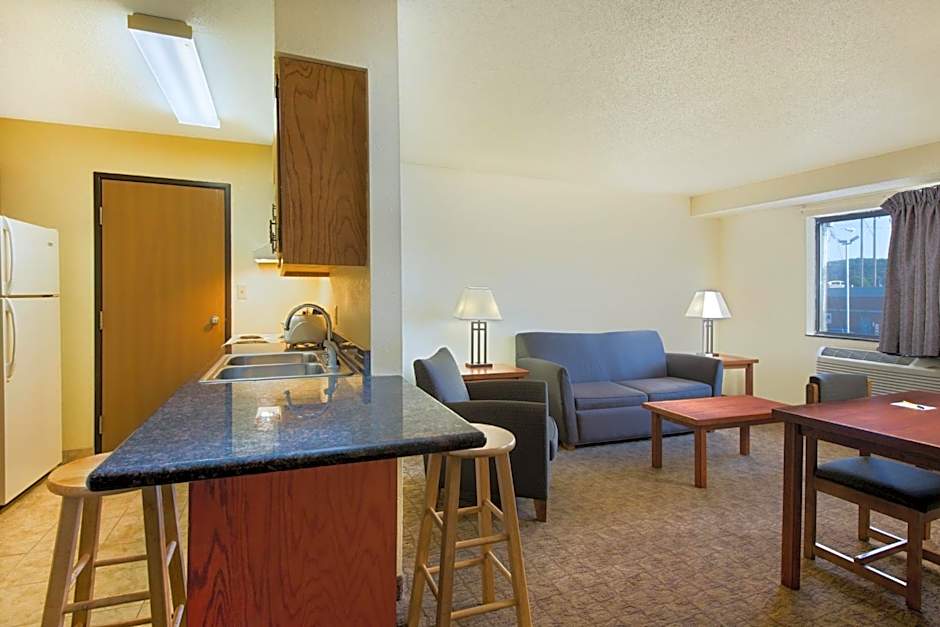 Super 8 by Wyndham Ripley