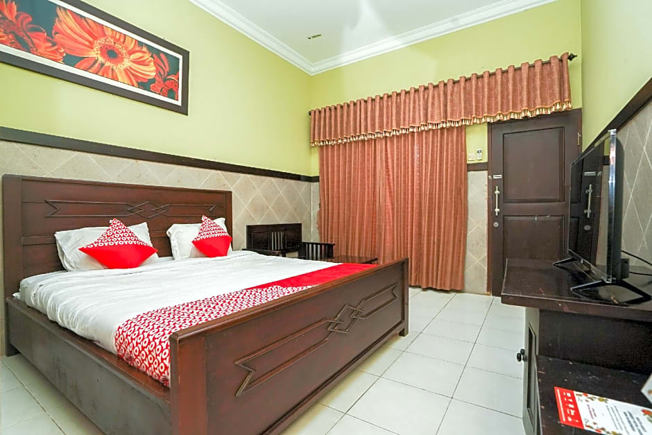 OYO 1588 Hotel Bintang