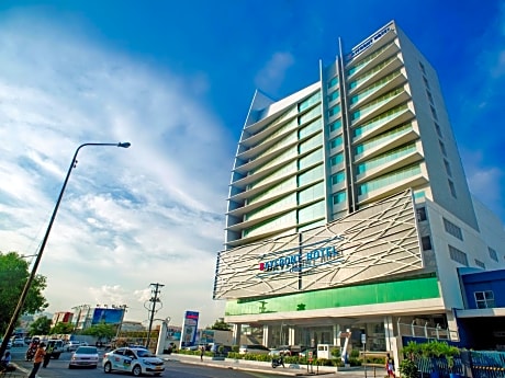 Bayfront Hotel Cebu - North Reclamation