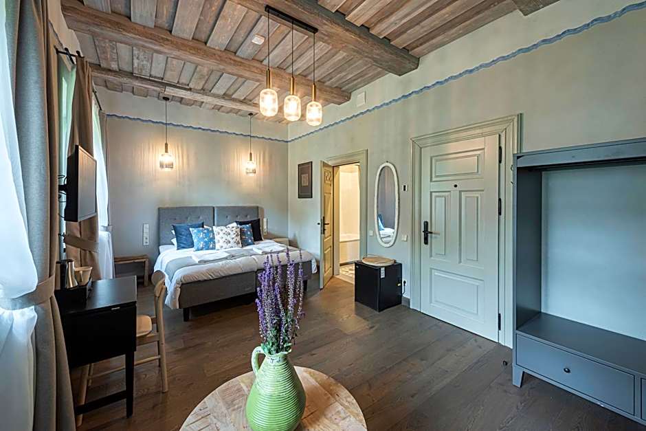 Zyplių Dvaro Oficina Viešbutis