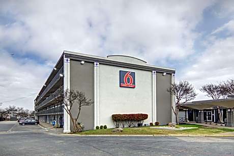 Studio 6 Mesquite, TX Town East